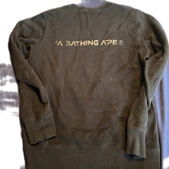 CREW NECK SWEATER // A bathing ape // S - Picture 2 of 3